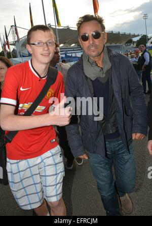 Stolze Eltern, Bruce Springsteen und Patti Scialfa stellen mit ihrer Tochter Jessica Springsteen, ihre Klasse für die USA bei der RDS Dublin Horse Show 2014 Featuring gewann: Bruce Springsteen fan wo: Dublin, Irland: 7. August 2014 Stockfoto