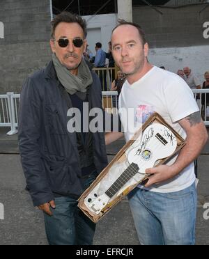 Stolze Eltern, Bruce Springsteen und Patti Scialfa stellen mit ihrer Tochter Jessica Springsteen, ihre Klasse für die USA bei der RDS Dublin Horse Show 2014 Featuring gewann: Gary Paul Where: Dublin, Irland: 7. August 2014 Stockfoto