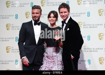 David Beckham, Felicity Jones und Eddie Redmayne bei den EE British Academy Film Awards am Royal Opera House im Februar. Stockfoto