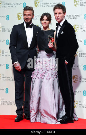 David Beckham, Felicity Jones und Eddie Redmayne bei den EE British Academy Film Awards am Royal Opera House im Februar. Stockfoto