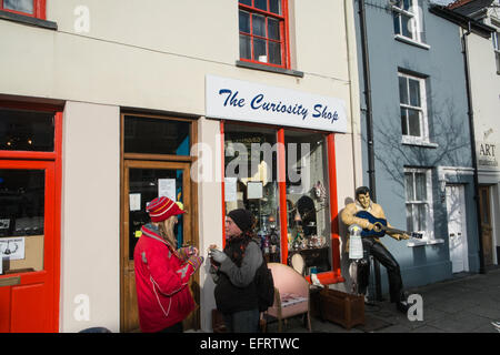 Machynlleth Marktstadt am wöchentlichen Markttag statt mittwochs in Powys, Mid Wales, Wales Stockfoto