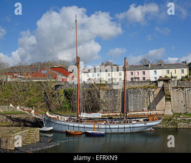 Westcountry Handel Ketsch Irene in Charlestown, Cornwall, UK. Irene dient für Charter, sail Training und nachhaltige Fracht. Stockfoto