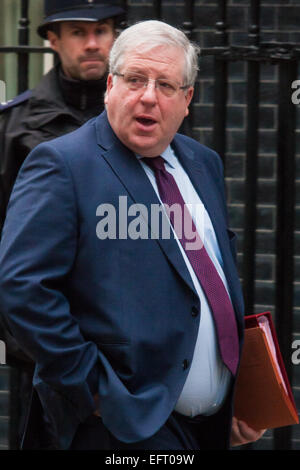 London, 10. Februar 2015. Minister kommen bei der wöchentlichen Kabinettssitzung in 10 Downing Street. Auf dem Bild: Patrick McLoughlin MP, Secretary Of State for Transport Credit: Paul Davey/Alamy Live-Nachrichten Stockfoto