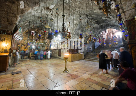 Innenraum des Grabes von der Jungfrau Maria, die Mutter Jesu am Fuße des Ölbergs in Jerusalem Stockfoto