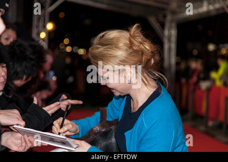 Berlin, Deutschland. 9. Februar 2015. Annette Frier bei der Premiere von "Frau in Gold" während der 65. internationalen Film Festivals Berlinale in Berlin Deutschland am 9. Februar 2015 Credit: Stefan Papp/Alamy Live News Stockfoto