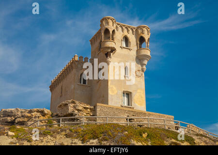 Alte Festung in Tarifa, Spanien - Sitzung Punkt des Mittelmeers und das Meer Stockfoto