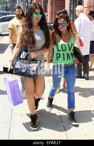 Libanesischen Diva Haifa Wehbe am Bedford Drive in Beverly Hills mit einem Freund gesichtet Featuring: Haifa Wehbe wo: Los Angeles, California, Vereinigte Staaten von Amerika bei: 8. August 2014 Stockfoto