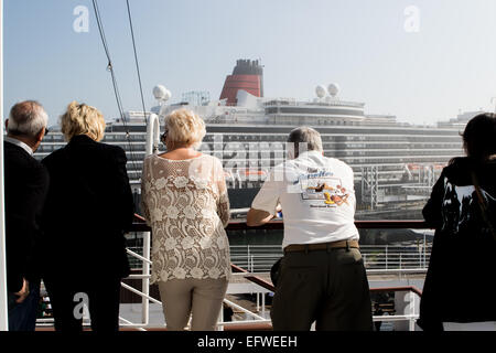 Die Cunard Kreuzfahrtschiff Queen Elizabeth in der Port of Long Beach California Februar 2015 Stockfoto