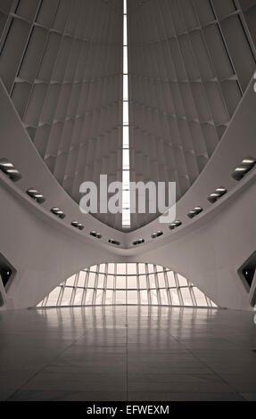 Das Milwaukee Art Museum in Milwaukee, Wisconsin, USA, verfügt über einen Zusatz, der vom Architekten Santiago Calatrava entworfen wurde. Stockfoto