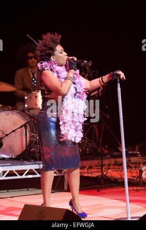 Macy Gray Durchführung im Teatro Amboss, Basingstoke, Großbritannien Stockfoto