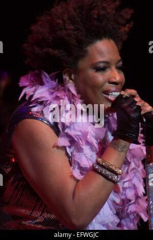 Macy Gray Durchführung im Teatro Amboss, Basingstoke, Großbritannien Stockfoto