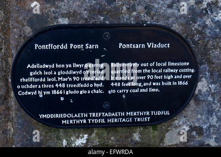 Beachten Sie auf Pontsarn-Viadukt in der Nähe von Merthyr Tydfil, Brecon Beacons National Park, Wales, UK. Stockfoto