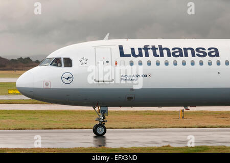 Lufthansa Airbus A321-100 benannt Flensburg Manchester Airport. Stockfoto