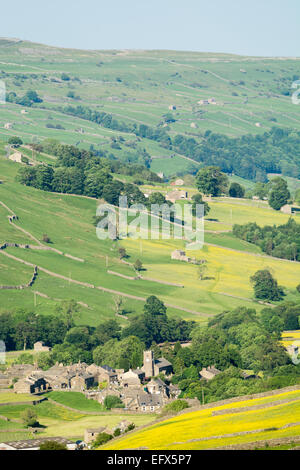 Dorf von Muker im Swaledale, Frühsommer. Yorkshire Dales National Park, UK Stockfoto