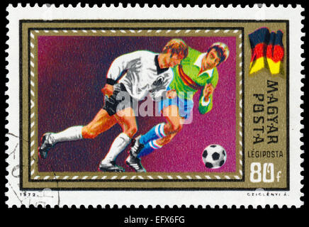Ungarn - ca. 1972: Briefmarke gedruckt von Ungarn, zeigt Fußball, ca. 1972 Stockfoto