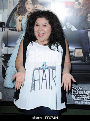 Raini Rodriguez im Ankunftsbereich für BAD HAIR DAY Premiere auf dem Disney Channel, The Walt Disney Studios Frank G. Wells Theater, Burbank, CA 10. Februar 2015. Foto von: Dee Cercone/Everett Collection Stockfoto