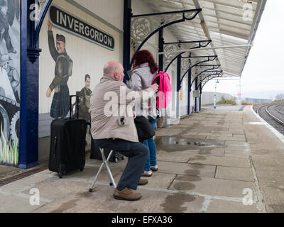 Wandbild am Bahnhof, Invergordon, Highlands, Schottland Stockfoto