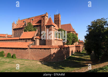 Teutonischen Schloss in Marienburg von der Südseite gesehen. Stockfoto