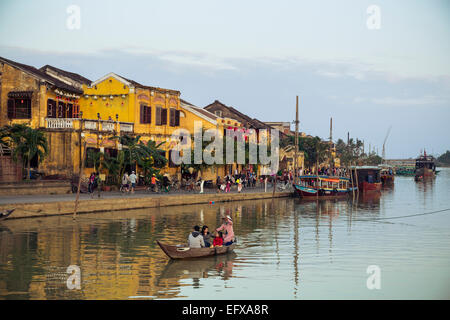 Boote am Thu Bon Fluss, Hoi an, Vietnam. Stockfoto