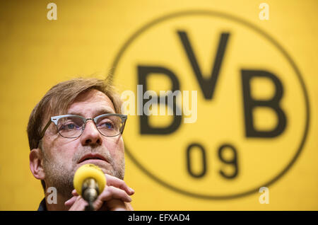 Juergen Klopp, Trainer der deutschen Fußball-Bundesliga-Fußball-Club Borussia Dortmund, gibt eine Pressekonferenz in Dortmund, Deutschland, 11. Februar 2015. Dortmund erhalten 1. FSV Mainz 05 am 13. Februar 2015. Foto: Bernd Thissen/dpa Stockfoto