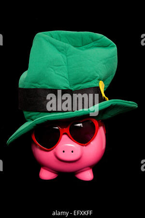 St Patricks Tag Sparschwein Ausschnitt Stockfoto