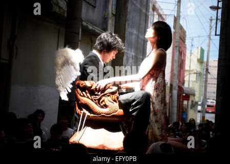 Eine undatiertes Handout Bild zeigt Schauspieler Ken'ichi Matsuyama und Ito Ohno in ein Standbild aus dem Film "Chasuke Reise (zehn keine Chasuke" von Regisseur Sabu. Der Film werden im offiziellen Wettbewerb der 65. jährlichen Berliner Filmfestspiele "Berlinale", das von 05 bis 15. Februar 2015 läuft präsentiert. Foto: BANDAI VISUAL, SHOCHIKU und OFFICE KITANO/BERLINALE/Dpa - obligatorische CREDIT/NO Vertrieb/Nutzung nur bis 15 März 2015 HANDOUT nur zur redaktionellen Nutzung Stockfoto