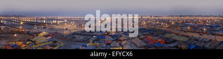 Campingplatz auf der Kumbh Mela 2013 in Allahabad, Indien Stockfoto