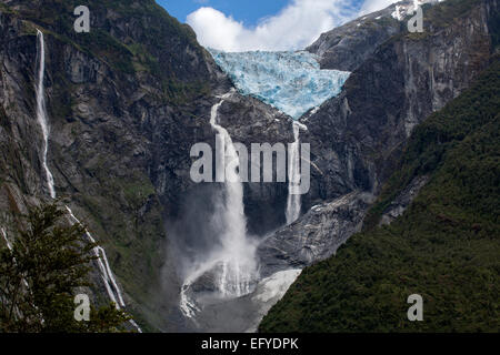 Hängende Gletscher (Ventisquero Colgante). Nationalpark Queulat. Aysen Region. Patagonien. Chile Stockfoto