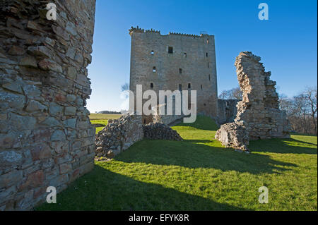 Der Blick auf Davids Turm oder Burg von den Wänden des Spynie Palace. im Elgin.   SCO 9556 Stockfoto