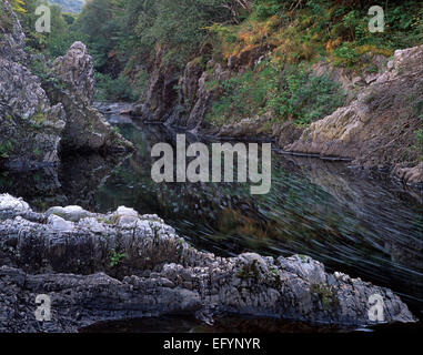 Fluss-Schlucht in der Nähe von Kinlochleven, Loch Leven, Lochaber, Schottland Stockfoto