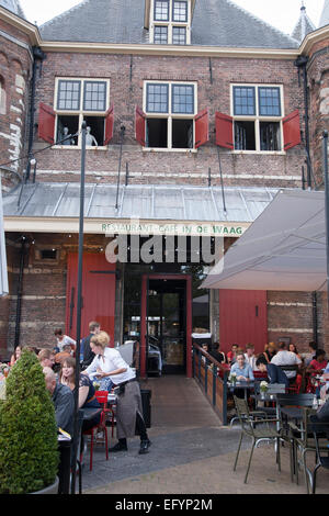 Restaurant - Cafe in de Waag, Nieuwmarkt, Square, Amsterdam, Holland Stockfoto