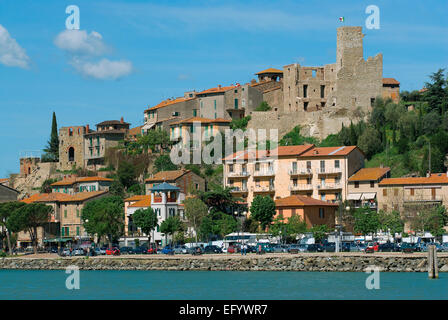 Dorf von Passignano, Lago Trasimeno, Umbrien, Italien, Europa Stockfoto