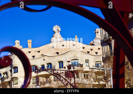 Casa Milà aka La Pedrera 1906-1912. Wohnhaus von katalanischen Architekten Antoni Gaudi. Barcelona, Katalonien, Spanien, Europa Stockfoto