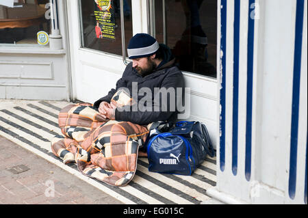 Bitte beachten Sie, dass der Begriff der Obdachlosen und von Obdachlosigkeit oder anderen Beschreibung nicht richtig angenommen werden. Stockfoto