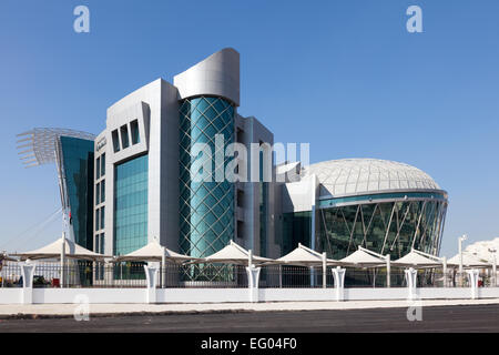 Emirate Identität Behörde Gebäude in Madinat Khalifa, Abu Dhabi. 21. Dezember 2014 in Abu Dhabi, Vereinigte Arabische Emirate Stockfoto