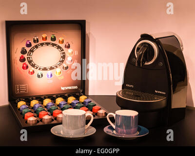 Nespresso plant eine Reihe von High Street Coffee-Shops in Europa, einschließlich dem Vereinigten Königreich Stockfoto