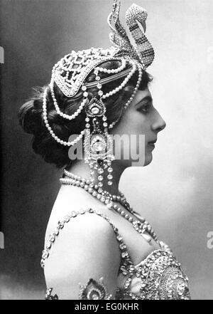 MATA HARI (1876-1917) über 1906. Niederländische exotischen Tänzerin und Kurtisane ausgeführt als ein deutscher Spion Stockfoto