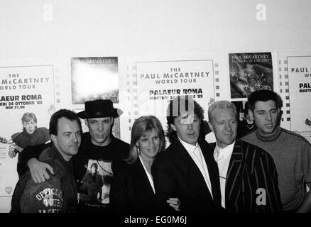 Paul McCartney dann Frau Linda und der Band während seiner Welttournee in Italien 1989 Stockfoto