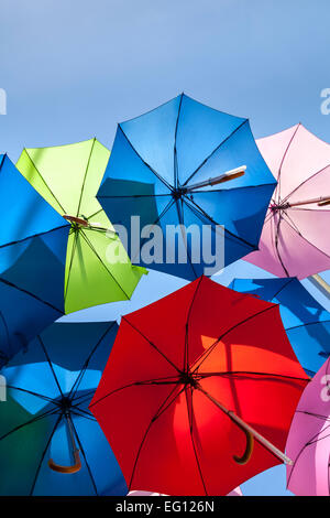 Regenschirm Kunstinstallation im Borough Market, am Brauen Wharf Hof, SE1, London Stockfoto