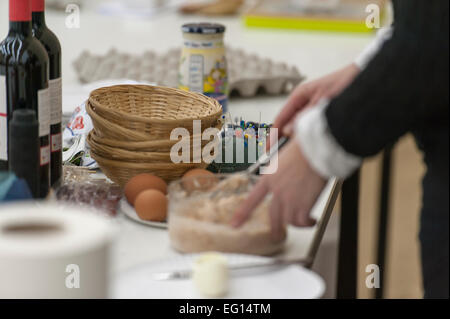 "Sombreros Comestibles" (essbare Hüte) Workshop, Gastrofestival 2015 Matadero Madrid, Madrid, Spanien, Europa. Stockfoto