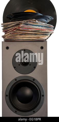 Vinyl records 45 u/min auf einen Lautsprecher gelegt Stockfoto
