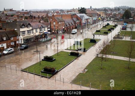 Waterside und Bancroft Gardens an einem regnerischen Tag im Winter, Stratford Warwickshire, England, UK Stockfoto