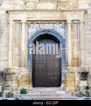 Portal der Kirche von San Gabriel (16. Jahrhundert), Loja, Andalusien, Spanien Stockfoto