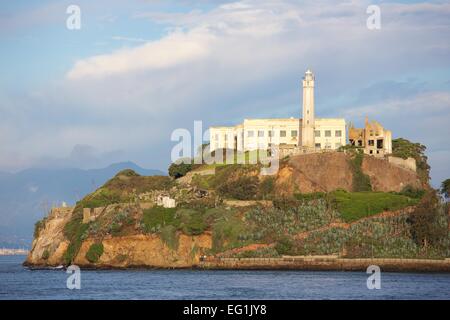 Gefängnis Alcatraz an einem schönen Morgen in San Francisco Bay, Kalifornien Stockfoto