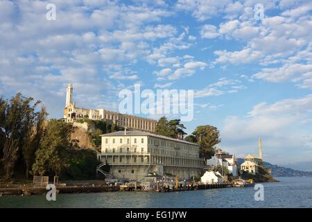 Gefängnis Alcatraz an einem schönen Morgen in San Francisco Bay, Kalifornien Stockfoto