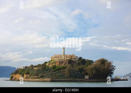 Gefängnis Alcatraz an einem schönen Morgen in San Francisco Bay, Kalifornien Stockfoto