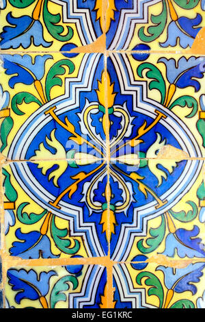 Azulejo Ornament auf der Wand, Alcazar, Königspalast, Sevilla, Andalusien, Spanien Stockfoto