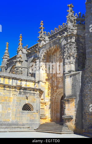 Manuelinischen Eingang der Klosterkirche, Kloster Christusordens (Convento de Cristo), Tomar, Portugal Stockfoto