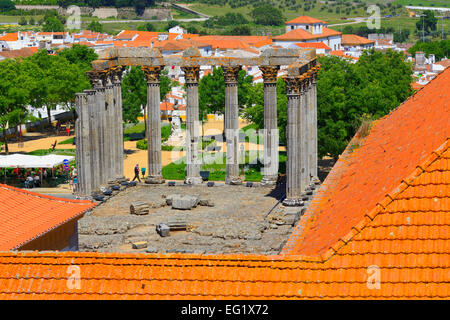 Römische Tempel der Diana (1. Jahrhundert n. Chr.) von Dom, Evora, Alentejo, Portugal Stockfoto