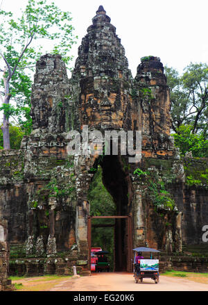 Südtor (12. Jahrhundert), Angkor Thom, Kambodscha Stockfoto